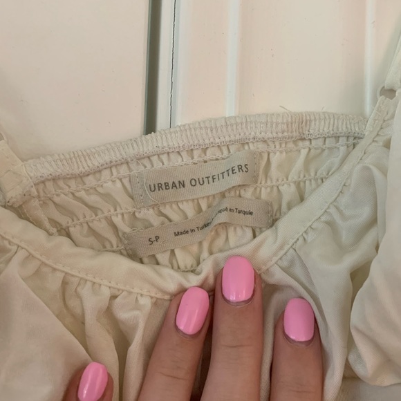 Urban white/off white top - Picture 2 of 5